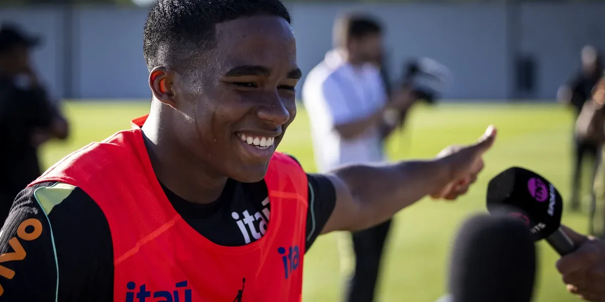 Endrick celebra gol da vitória sobre o Egito e exalta chance na Seleção