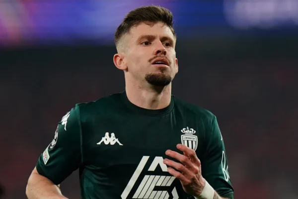 Flamengo vê chance de contratar Caio Henrique sumir após Filipe Luís assumir Monaco