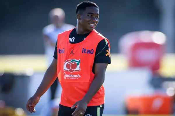Por que Endrick perde espaço para Matheus Cunha e Igor Thiago na Seleção