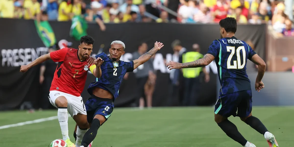 Raphinha lamenta lesão de Wesley e revela drama do ex-Flamengo