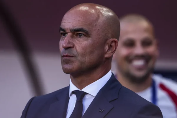 Martinez rebate críticas e defende CR7 após empate de Portugal