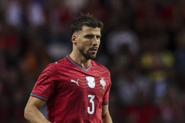 Rúben Dias liberado: zagueiro volta a ficar à disposição de Portugal contra o Uzbequistão