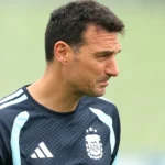 Scaloni ignora polêmica com Ancelotti e minimiza crítica à Argentina