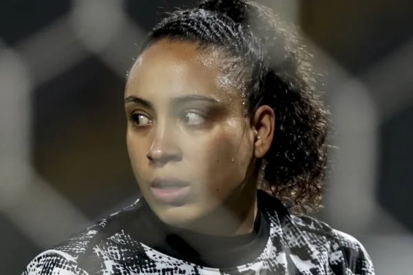 Corinthians atualiza lesões de Lelê e Agustina antes da volta aos gramados