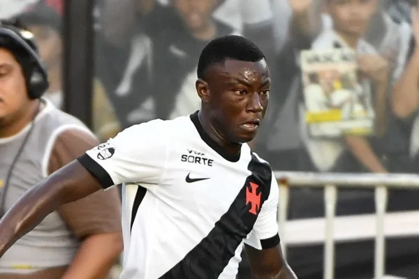 Fim da linha: Hinestroza está de saída do Vasco e já procura novos ares