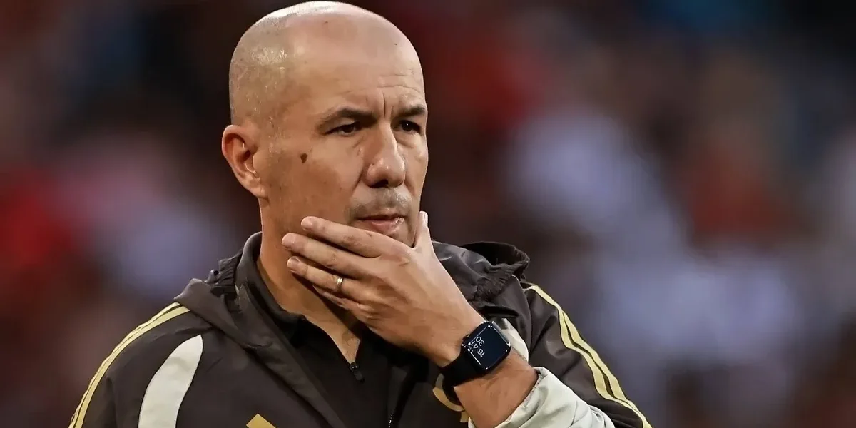 Leonardo Jardim pressiona e Flamengo acelera busca por novo cérebro no meio