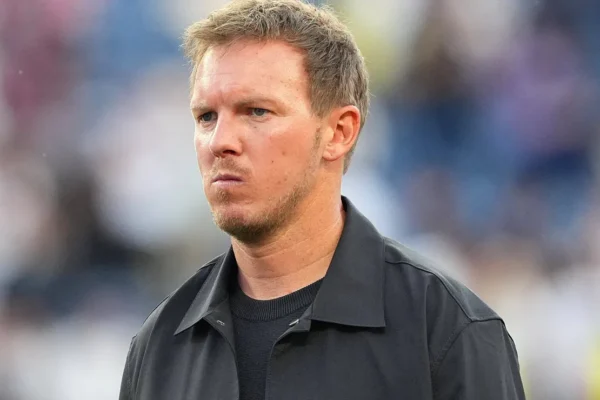 Nagelsmann detona árbitro após gol anulado: ‘É um escândalo completo!’