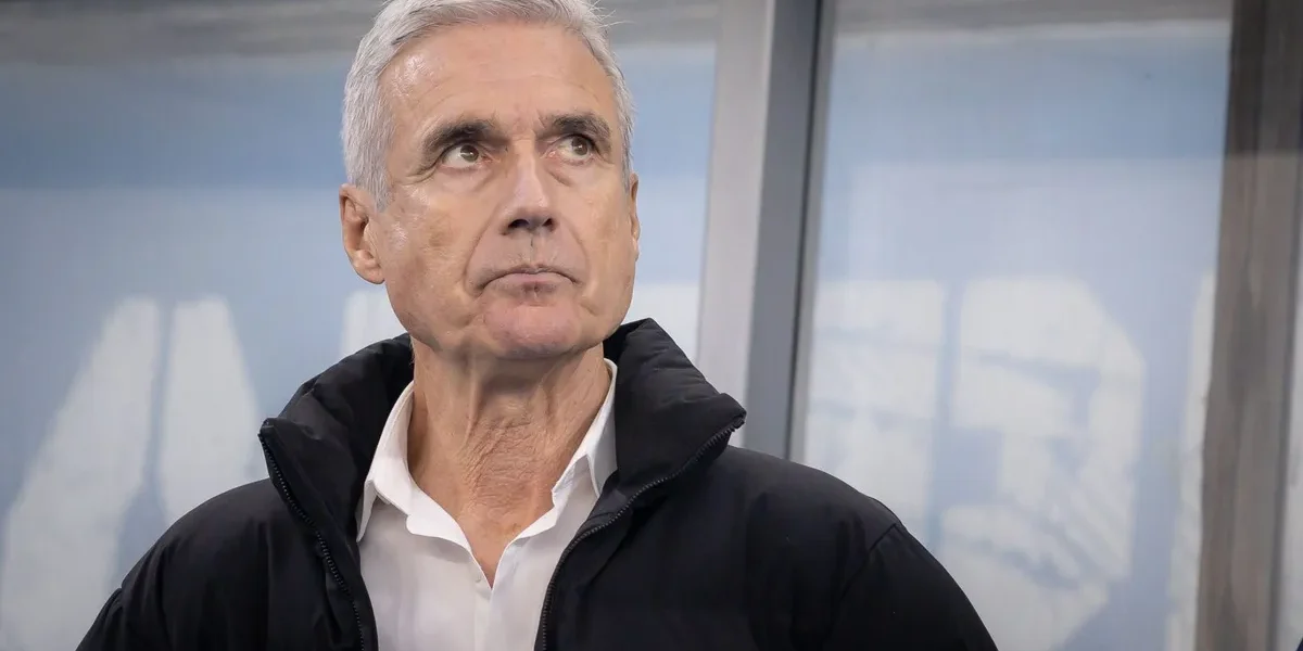 Luís Castro desaba sobre saída do Botafogo: ‘Não merecia aquilo’