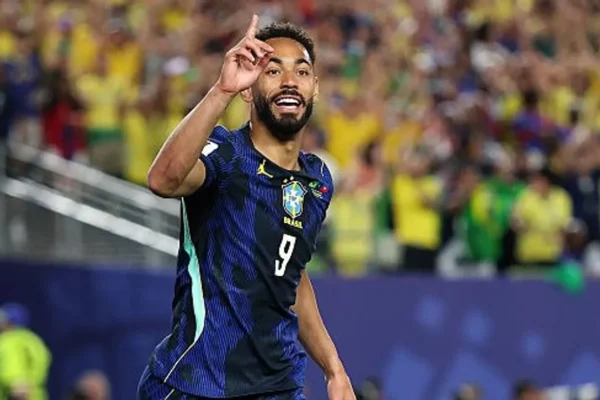 Matheus Cunha supera Dykes em números antes do duelo Brasil x Escócia
