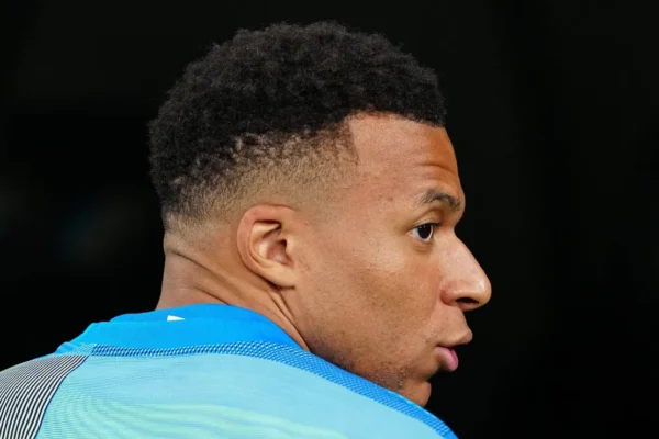 Mbappé é detonado após atuação ‘desastrosa’ em amistoso da França