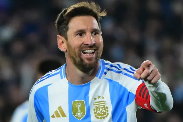 Messi marca em segundo toque: Argentina vence Islândia em amistoso