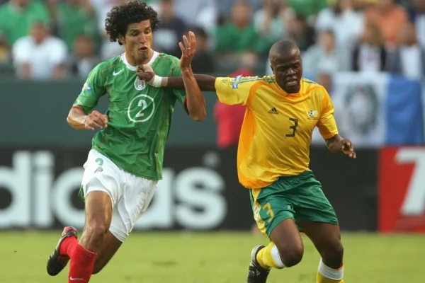 México domina África do Sul: dobro de gols e mais vitórias no histórico