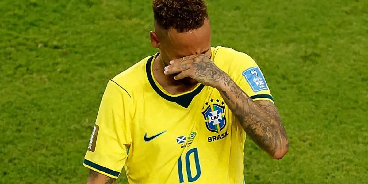 Neymar curte folga em NY e detalhe em foto gera burburinho na web