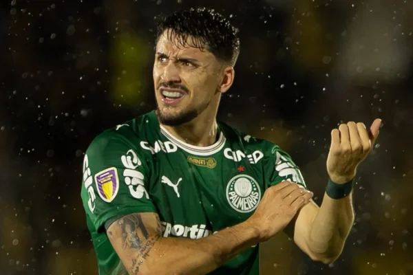Palmeiras bate recorde de convocados, mas desempenho na Copa decepciona