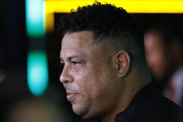 Ronaldo exige postura de gigante: Seleção precisa golear o Haiti