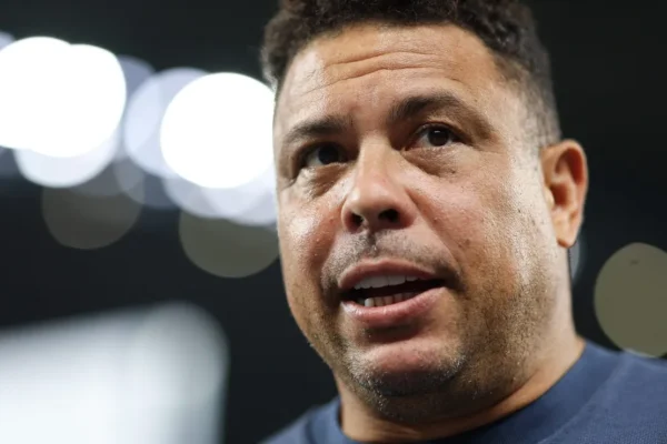 Ronaldo Fenômeno desmente frase sobre Messi ser o melhor da história