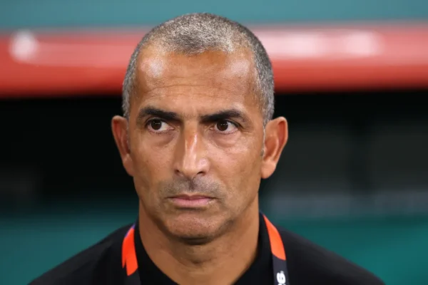 Tunísia demite Lamouchi após goleada histórica: 5 a 1 da Suécia