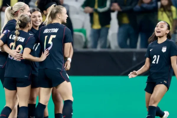 Brasil Feminino cai diante dos EUA no Castelão: adeus à invencibilidade na Data Fifa