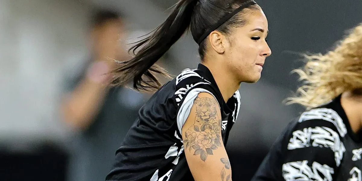 Thaynara garante Botafogo focado: “Cabeça no lugar” para segundo semestre