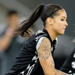 Thaynara garante Botafogo focado: “Cabeça no lugar” para segundo semestre