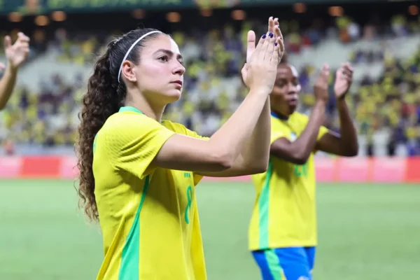 Brasil cai no ranking FIFA feminino após amistosos com os EUA