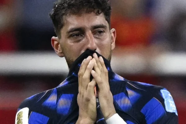 Cáceres sai em defesa de Bielsa: ‘Notícias falsas estão manchando o trabalho dele’