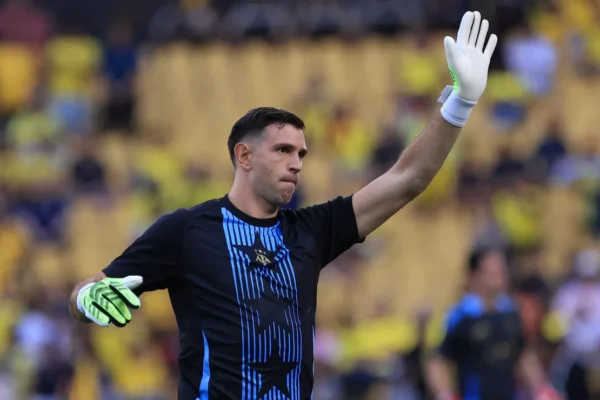 Dibu Martínez aposta em final Argentina x Brasil na Copa 2026 e alfineta: ‘Nos pênaltis’