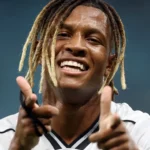 Botafogo segura Danilo: diretoria prefere vender outros para não perder joia