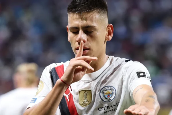 Flamengo dá adeus a Echeverri? City não libera e negócio esfria de vez