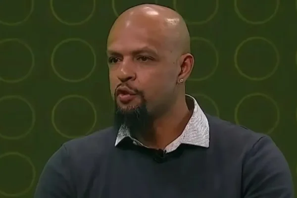 Felipe Melo alerta: Seleção precisa evoluir ou pode cair diante do Japão