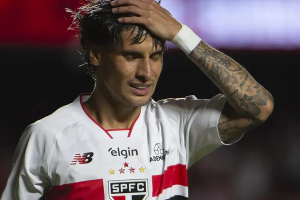 São Paulo recusa empréstimo e exige R$ 29,8 milhões do Panathinaikos por Ferreira