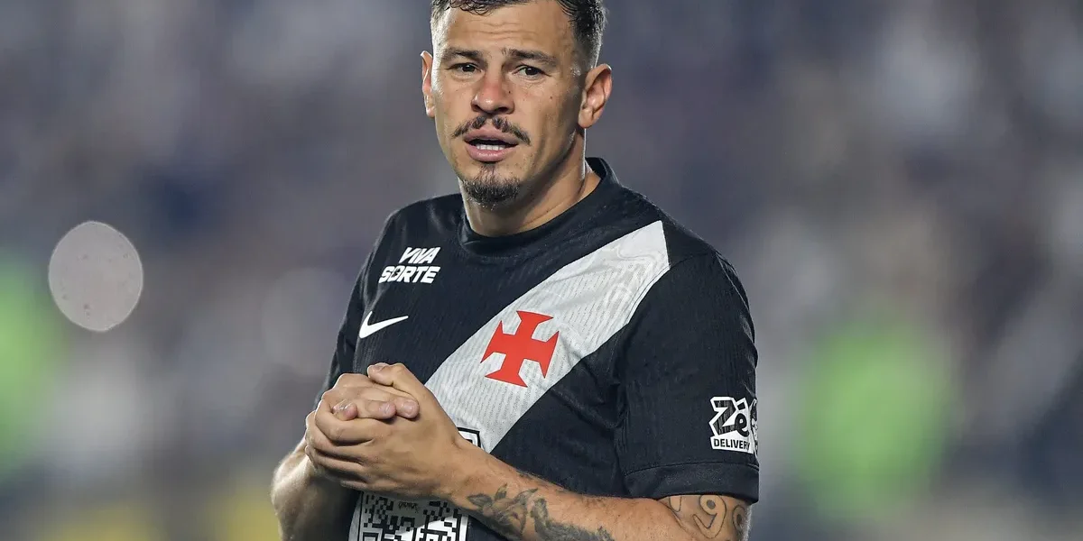 Hugo Moura na mira do Pumas: volante pode deixar o Vasco