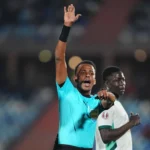 Árbitro somali barrado nos EUA receberá salário integral da FIFA na Copa