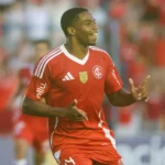 João Victor recusa oferta do Vissel Kobe e fica no Inter para buscar sequência