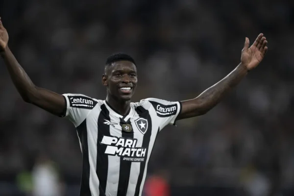 Botafogo manda recado para ex-jogadores na Copa do Mundo de 2026