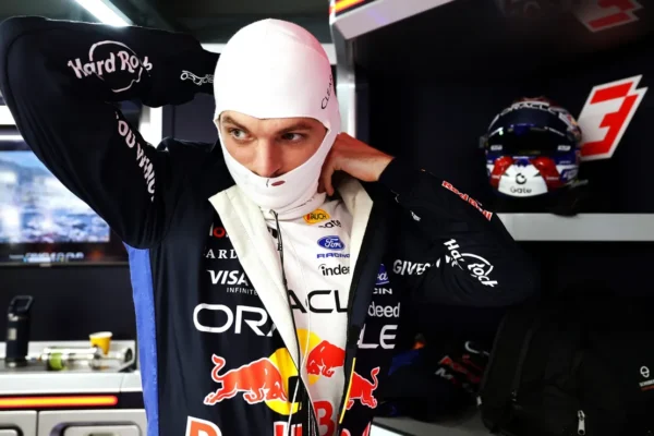 Verstappen desaba após motor da Red Bull falhar no GP de Mônaco