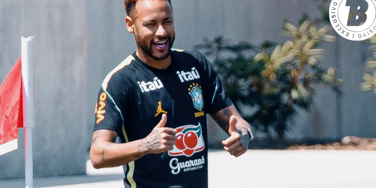 Neymar brinca com imprensa em treino: ‘Saudades?’ e anima torcida