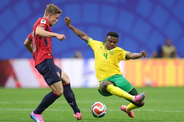 Empate de tirar o fôlego: Tchéquia sofre gol de pênalti no fim contra África do Sul