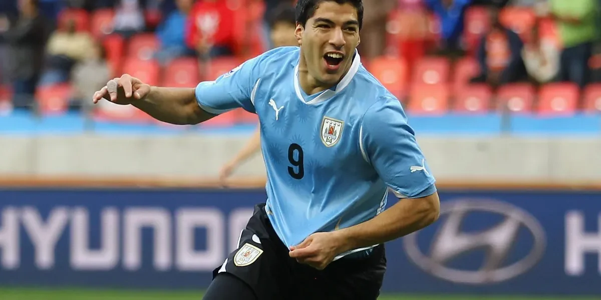 Luis Suárez: o artilheiro que marcou época em quatro Copas do Mundo