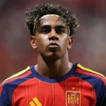 Yamal supera Messi e entra no top 10 dos mais jovens a marcar em Copas