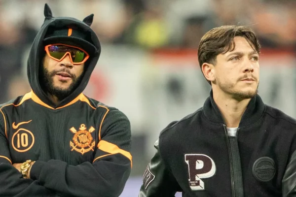 Ex-funcionário do Corinthians revela climão entre Garro e Memphis