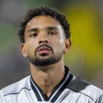 Vitinho, do Botafogo, respeita Ancelotti e mira vaga na Seleção em 2030