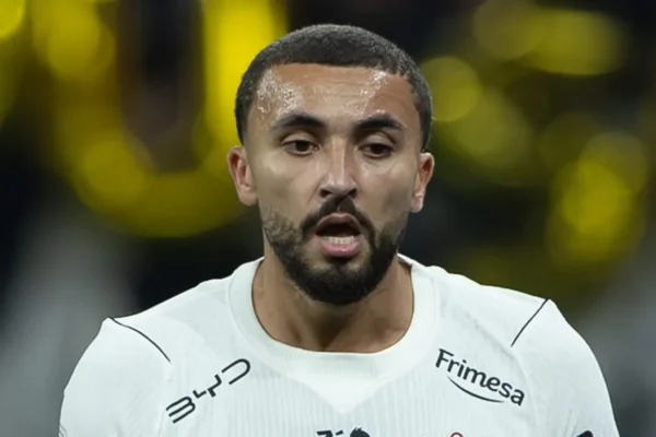 Labyad assume vaga de Garro? Marroquino vira trunfo do Corinthians contra o Remo