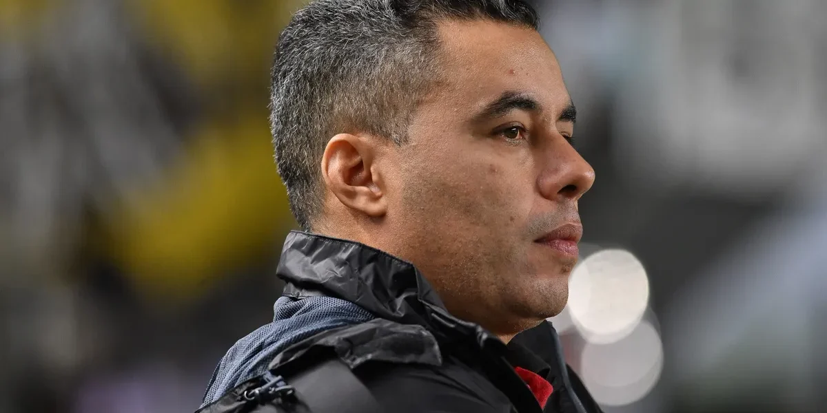 Jair Ventura celebra vitória do Vitória sobre o Vasco: ‘Ficar no topo da tabela’