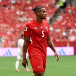 Akanji jura nunca mais bater pênalti: ‘Foi desastroso’