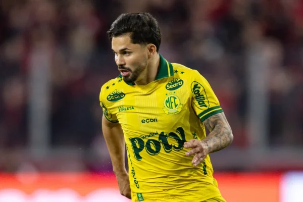 Mirassol: Thomazella estreia no gol e Alesson vira dúvida contra o Remo