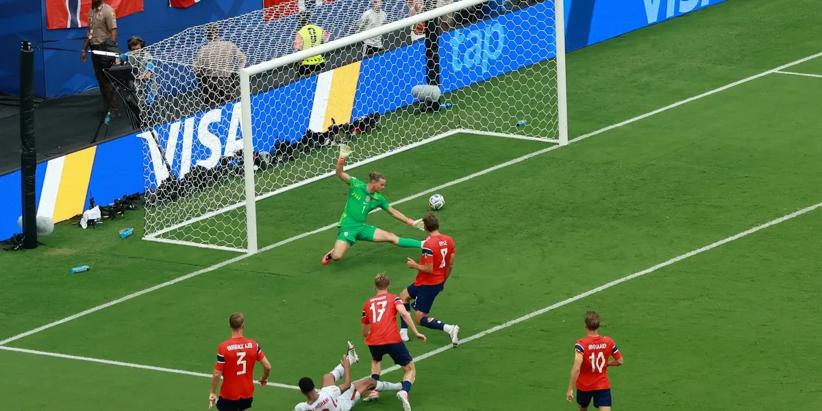FIFA quebra silêncio sobre gol polêmico de Bellingham na Copa