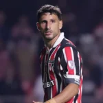 Calleri trava renovação no São Paulo por pedida salarial alta
