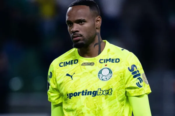 Abel Ferreira aponta erro de Carlos Miguel, mas defende goleiro: ‘Tem tudo para brilhar’