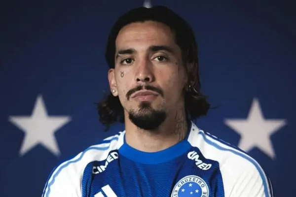 Chico da Costa é afastado e custa R$ 1 milhão extra ao Cruzeiro em troca por Zé Lucas
